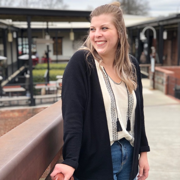 Meet your Posher, Lauryn - Picture 1 of 1